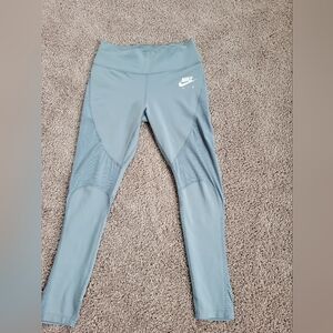 Nike Air Cropped Leggings Size M  Tights
